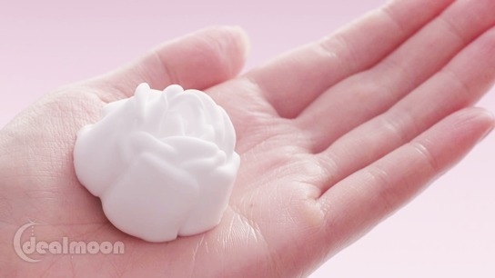 kanebo玫瑰潔面乳怎么樣？kanebo玫瑰洗面奶好用嗎？