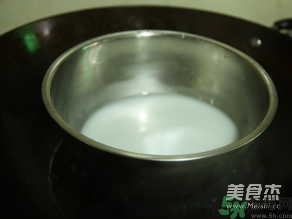 水晶月餅用的什么粉？水晶月餅的做法及配方