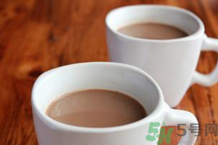為什么喝奶茶后睡不著覺？喝奶茶會失眠怎么辦？
