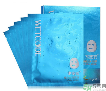 秋季用什么面膜好？秋季補(bǔ)水面膜推薦