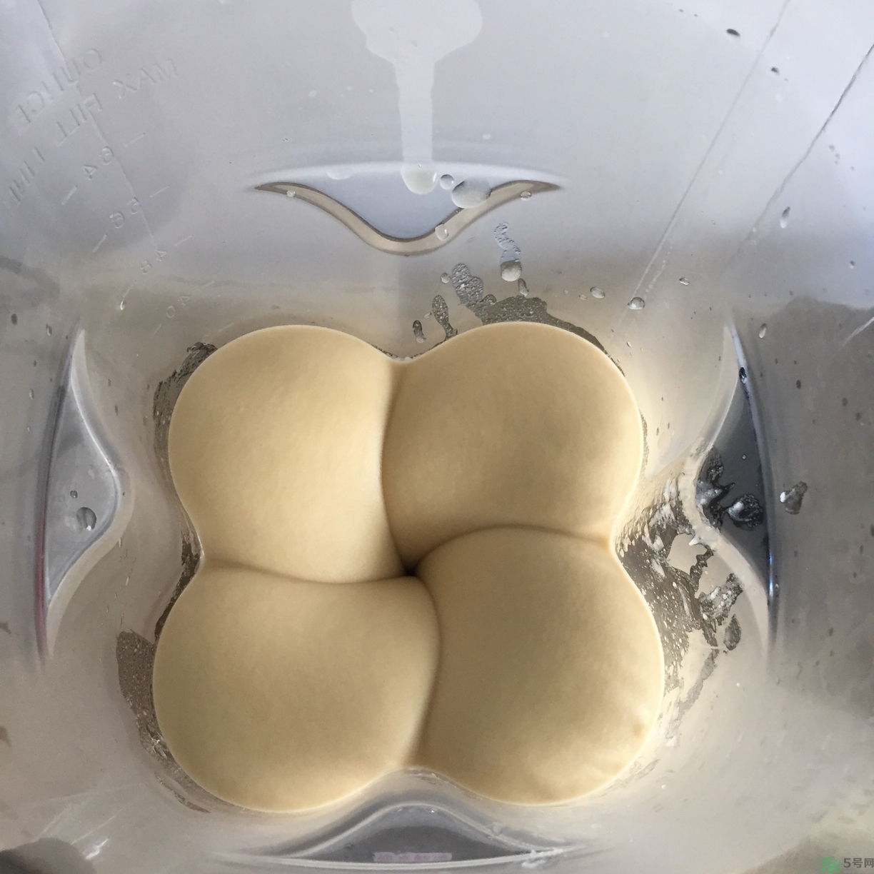 蓮蓉月餅的餡料是什么？蓮蓉月餅的餡料怎么做？