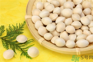 白果什么時(shí)候成熟？沒(méi)熟的白果能不能吃？
