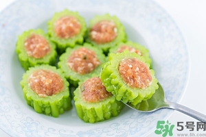 喝苦瓜汁會影響月經(jīng)嗎？來月經(jīng)可以喝苦瓜汁嗎？