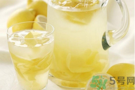 檸檬水是堿性食物嗎？檸檬水是酸性還是堿性？
