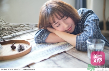 紋眉后多久恢復(fù)自然？紋眉多久能變得自得自然？