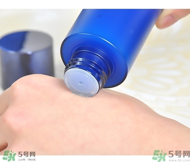 ahc水乳好用嗎？ahc水乳怎么樣？