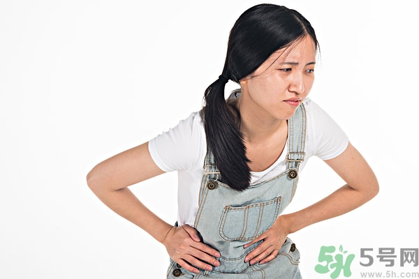 潰瘍性結(jié)腸炎肚子疼怎么辦？潰瘍性結(jié)腸炎是怎么引起的？