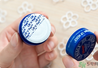 Blistex碧唇小藍罐好用嗎？怎么用？