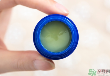 Blistex碧唇小藍罐好用嗎？怎么用？