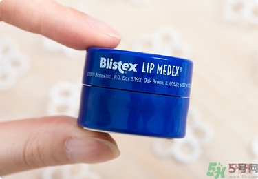 Blistex碧唇小藍罐好用嗎？怎么用？