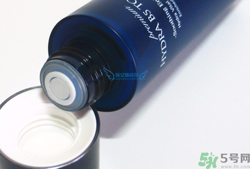 ahc水乳孕婦可以用嗎？ahc b5玻尿酸水乳適合孕婦嗎？