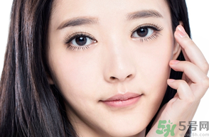 20歲的女生用什么護膚品比較好？20歲的女生適合用什么護膚品？