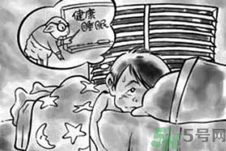 睡覺磨牙缺什么？睡覺磨牙暗示什么？