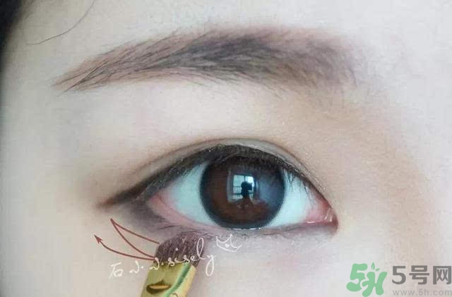iu李智恩桃花妝怎么化？iu李智恩桃花妝怎么打造？