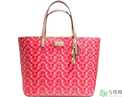 coach和gucci哪個(gè)好？coach和gucci哪個(gè)好看？