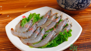 青蝦怎么去蝦線？青蝦的蝦線怎么去？