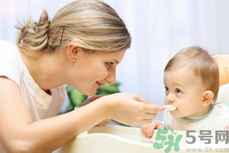 新生兒需要補鈣嗎？新生兒如何補鈣？
