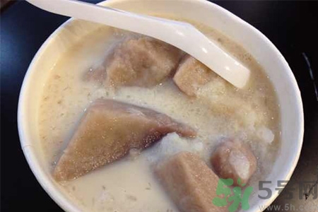 吃芋頭可以喝牛奶嗎？吃芋頭喝牛?奶有什么好處？