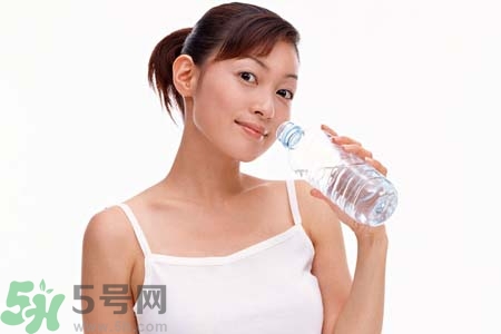 喝水能預(yù)防心血管疾病嗎？什么時候喝水對身體最好？