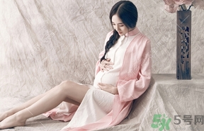 懷孕一個月胃不舒服怎么辦？懷孕一個月胃不舒服吃什么？