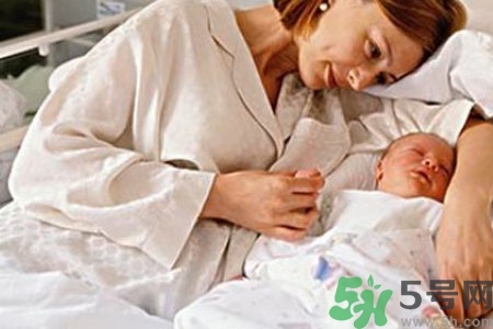 秋天怎么坐月子？秋天坐月子需要注意什么？