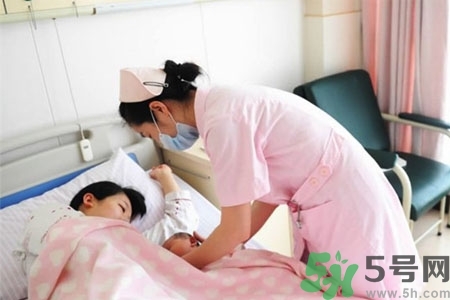 秋天怎么坐月子？秋天坐月子需要注意什么？