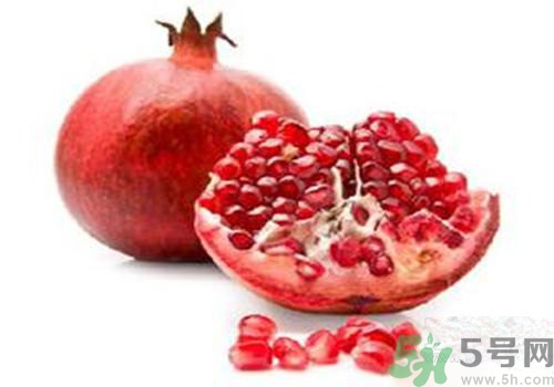 吃石榴手變黑是怎么回事？吃石榴手變黑怎么洗掉？