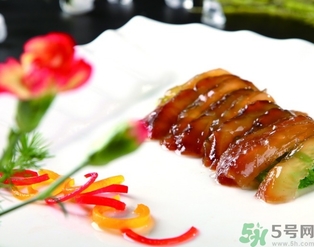 海參可以帶上飛機(jī)嗎？活海參可以托運(yùn)嗎？