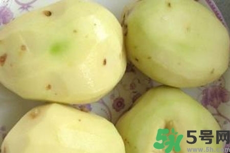 土豆發(fā)綠還能吃嗎？土豆發(fā)綠皮削皮后能吃嗎？