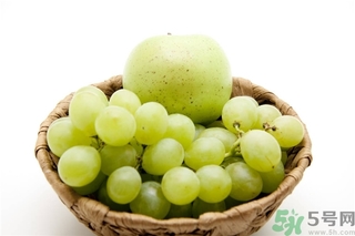 葡萄和蘋果可以一起吃嗎？葡萄和蘋果可以一起榨汁嗎？
