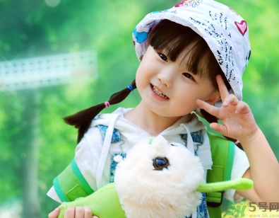 小孩耳朵疼是怎么回事？小孩耳朵疼怎么辦？