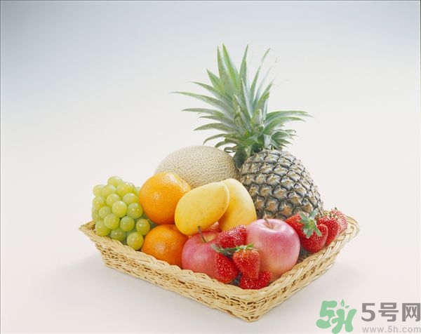 葡萄和蘋果可以一起吃嗎？葡萄和蘋果可以一起榨汁嗎？