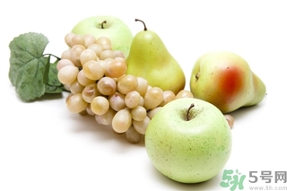 葡萄和蘋(píng)果可以一起吃嗎？葡萄和蘋(píng)果可以一起榨汁嗎？