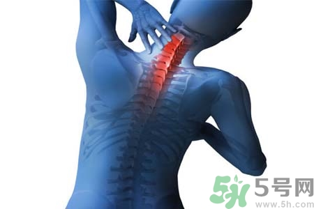 右側(cè)脖子疼是怎么回事？脖子疼怎么緩解？