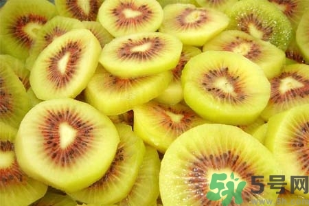 獼猴桃紅心黃心綠心哪個(gè)最好？黃心獼猴桃和紅心獼猴桃的區(qū)別