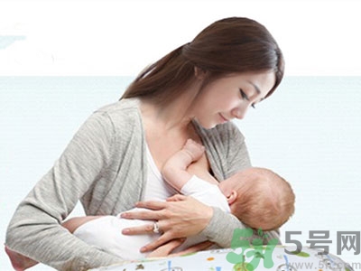 母乳喂養(yǎng)多久喂一次？母乳喂養(yǎng)注意事項(xiàng)