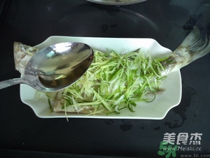 鱸魚蒸多長時間？鱸魚怎么蒸？