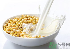 豆?jié){粉有營養(yǎng)嗎？豆?jié){粉結(jié)塊還能喝嗎？