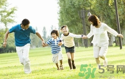 父親對(duì)孩子的影響有多大？父親對(duì)孩子的陪伴重要嗎？