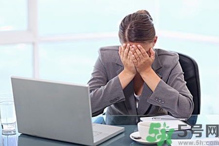 眼睛干澀發(fā)癢怎么回事？眼睛干澀發(fā)癢怎么辦？