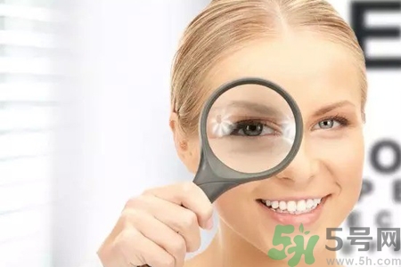 眼睛視力模糊是怎么回事？眼睛視力模糊是怎么辦？