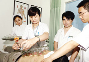 老人能在家拔火罐嗎？老年人拔火罐需要注意什么？