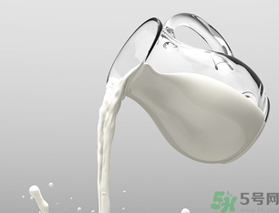 牛奶和鮮棗能一起吃嗎？鮮棗能和牛奶一起吃嗎？