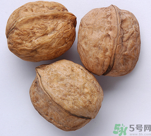 干核桃可以保存多久？干核桃能放多久？