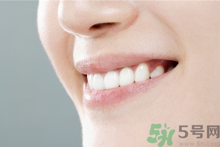 懷孕口腔潰瘍?cè)趺椿厥?？懷孕口腔潰瘍?cè)趺崔k？