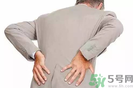 后背刺痛是怎么回事？后背刺痛是怎么辦？