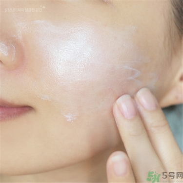 芭妮蘭夢(mèng)幻婚禮素顏霜怎么用？芭妮蘭素顏霜使用方法