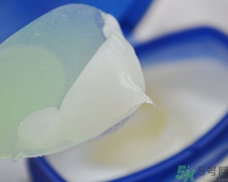 孕婦可以用凡士林嗎？孕婦可以用凡士林潤(rùn)膚露嗎？