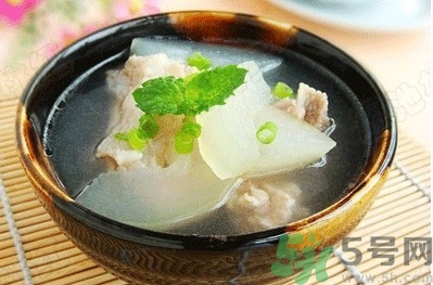 入秋喝什么湯最好？秋季養(yǎng)生湯有哪些？