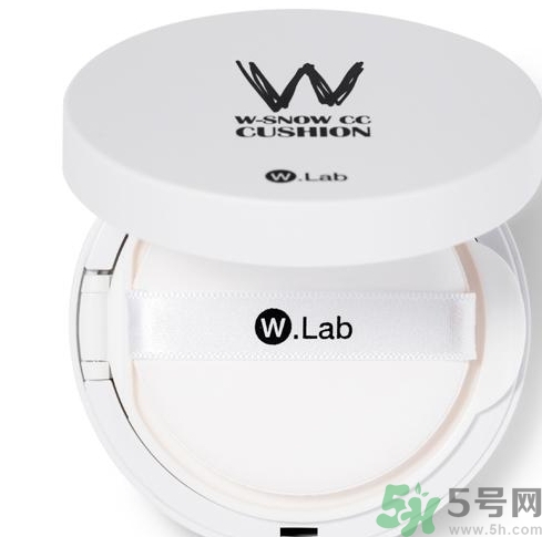 w.lab雪花氣墊黑色款怎么樣？w.lab雪花氣墊黑色和白色區(qū)別？